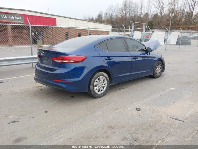5NPD74LFXJH215605 Hyundai ELANTRA SE
