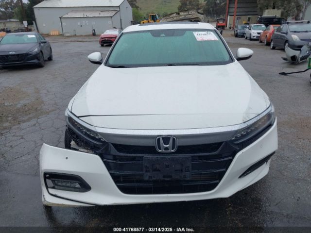 1HGCV2F91JA006726 Honda Accord Touring 2.0t