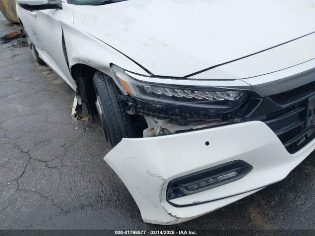 1HGCV2F91JA006726 Honda Accord Touring 2.0t