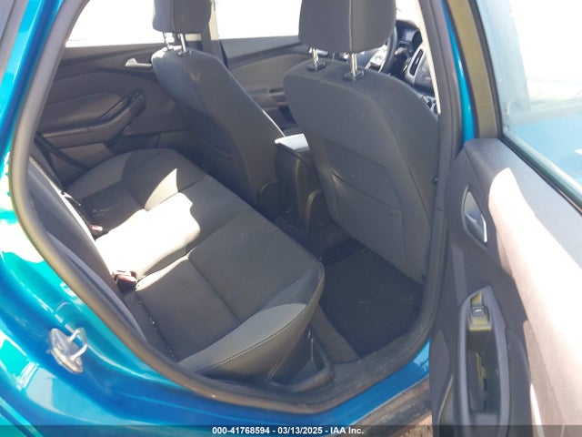 1FADP3F23EL269452 Ford FOCUS SE