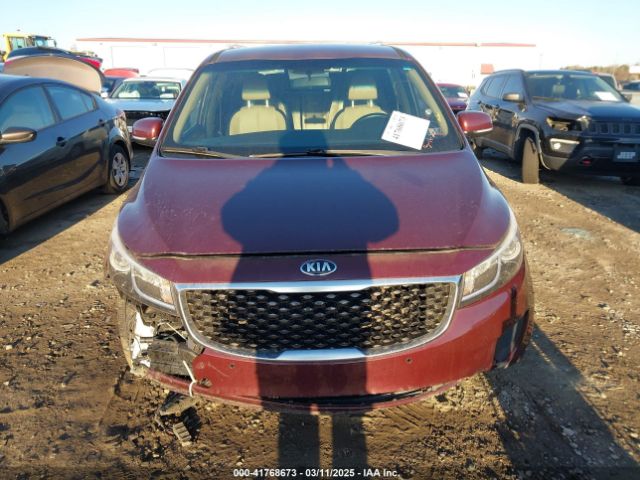 KNDMB5C11H6242656 KIA SEDONA LX