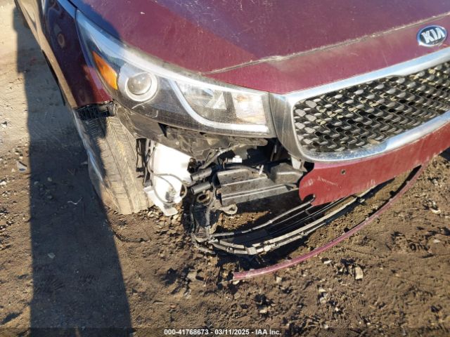 KNDMB5C11H6242656 KIA SEDONA LX