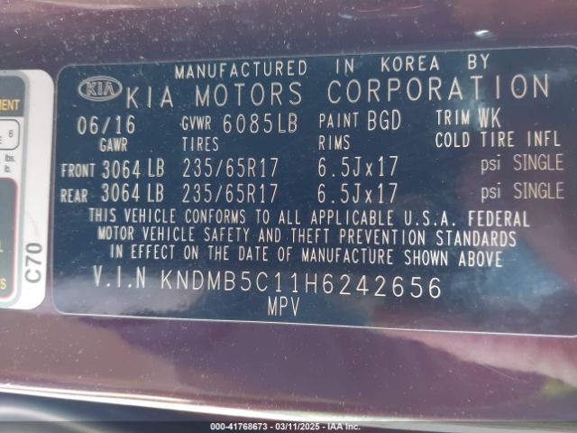 KNDMB5C11H6242656 KIA SEDONA LX