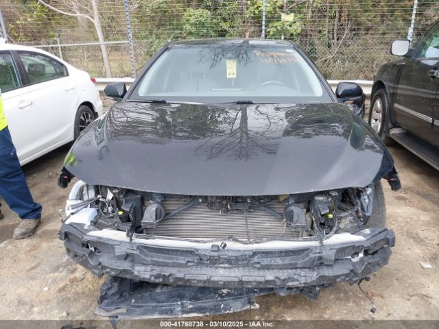 4T1G11AK6NU660671 Toyota CAMRY SE