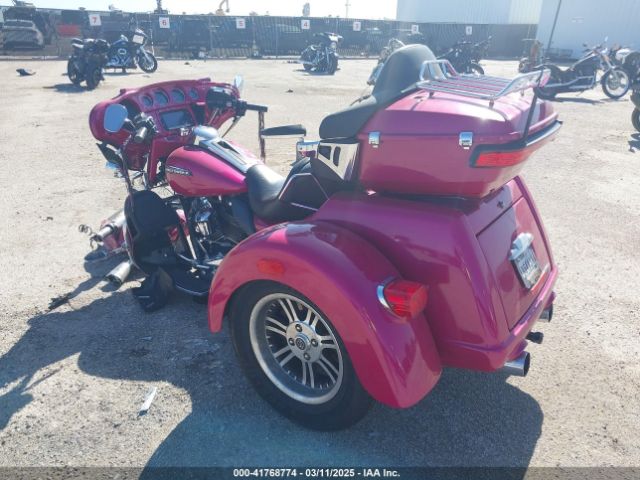 2017 HARLEY-DAVIDSON FLHTCUTG 1HD1MAD18HB861409 Photo 2