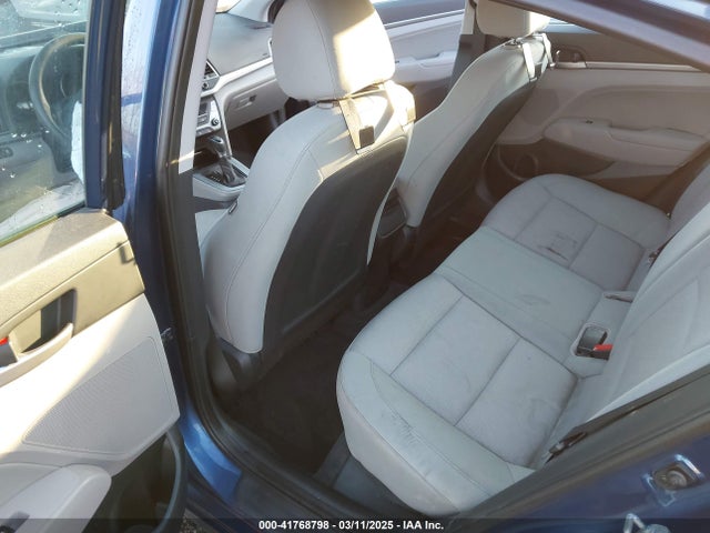 5NPD84LF6HH052054 Hyundai ELANTRA SE