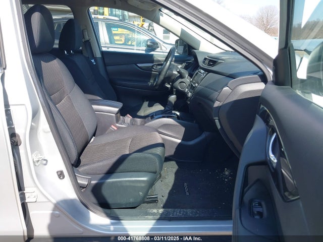 5N1AT2MV0JC770594 Nissan ROGUE SV