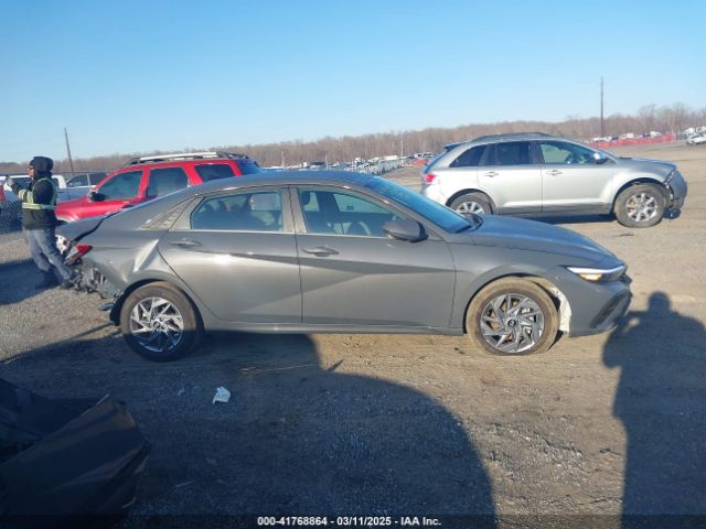 KMHLM4DG4RU809745 Hyundai ELANTRA SEL