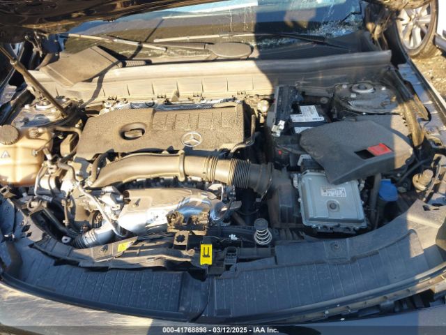 W1N4M4GB0LW033269 Mercedes-Benz GLB 250