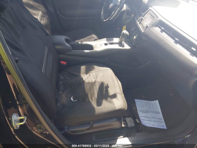 3CZRU5H35HG705756 Honda HR-V LX