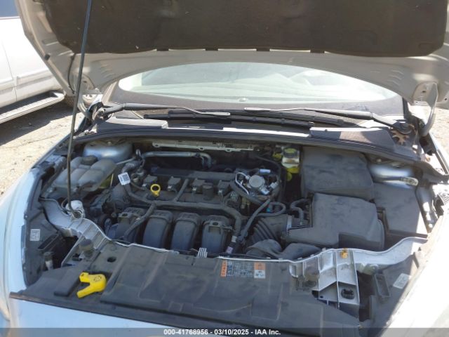 1FADP3F28HL237522 Ford FOCUS SE