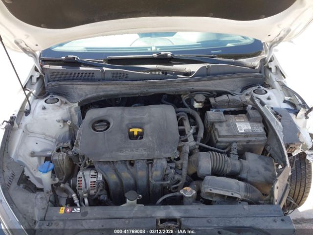 3KPF24AD8LE151323 KIA Forte Lxs