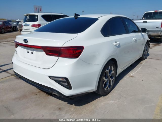3KPF24AD8LE151323 KIA Forte Lxs