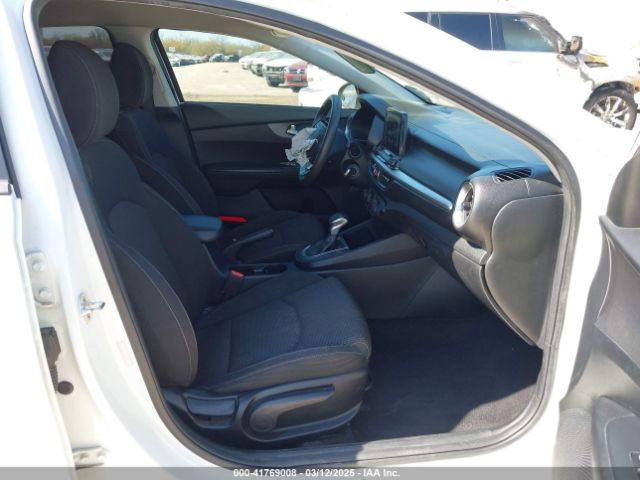 3KPF24AD8LE151323 KIA Forte Lxs