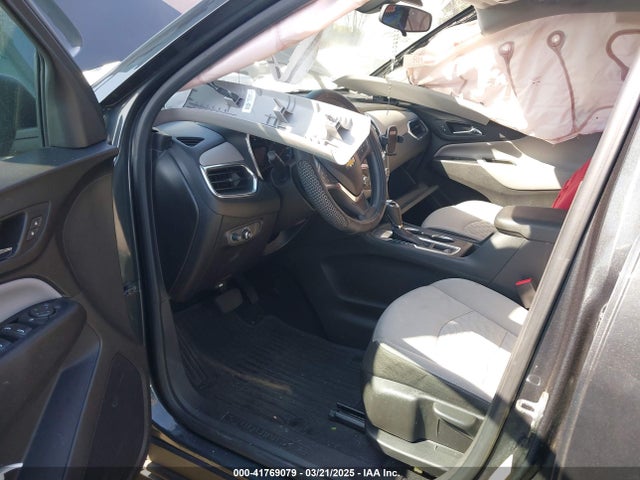 3GNAXHEV3JL362046 Chevrolet EQUINOX LS