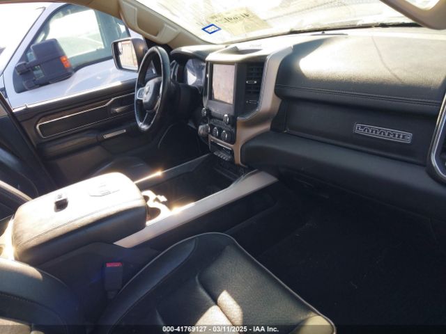 1C6RREJT4KN770475 RAM 1500 Laramie  4x2 5'7 Box
