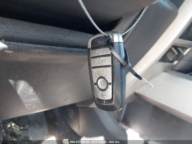 1FTEW1E40KKC74246 Ford F-150 Lariat