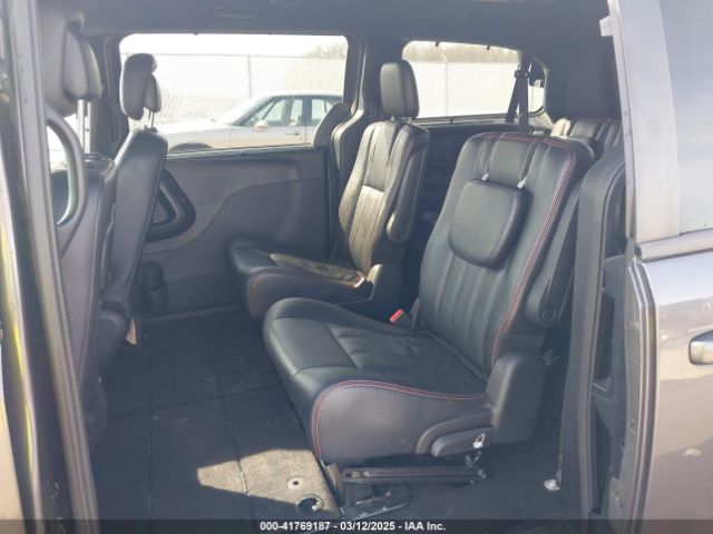 2C4RDGEG0HR806965 Dodge Grand Caravan Gt