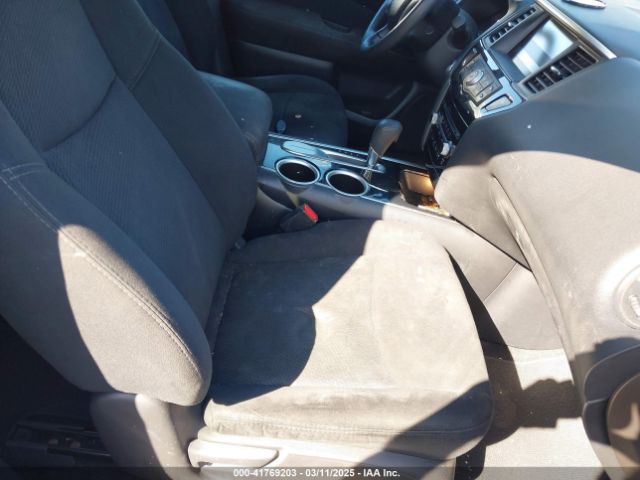 5N1AR2MN1FC682255 Nissan Pathfinder S