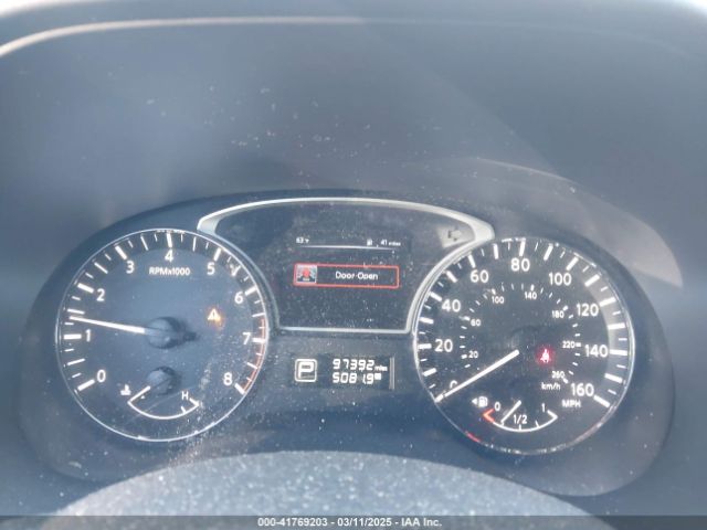 5N1AR2MN1FC682255 Nissan Pathfinder S