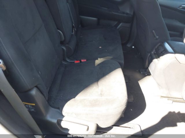 5N1AR2MN1FC682255 Nissan Pathfinder S