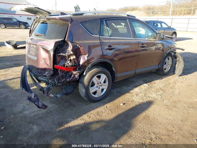 2T3BFREVXGW464225 Toyota RAV4 LE