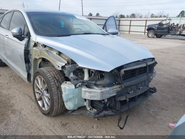 3FA6P0HD8HR241738 Ford FUSION SE