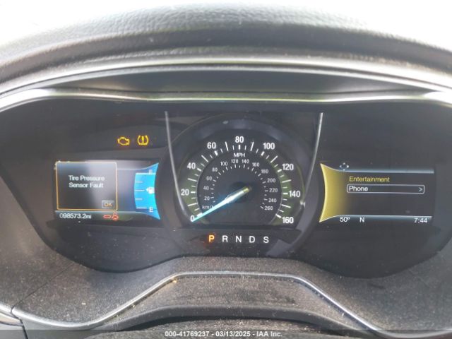 3FA6P0HD8HR241738 Ford FUSION SE