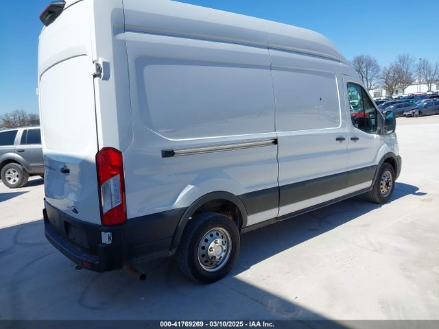 Ford Transit-250 2023 1FTBR2X86PKA51393 Image 4