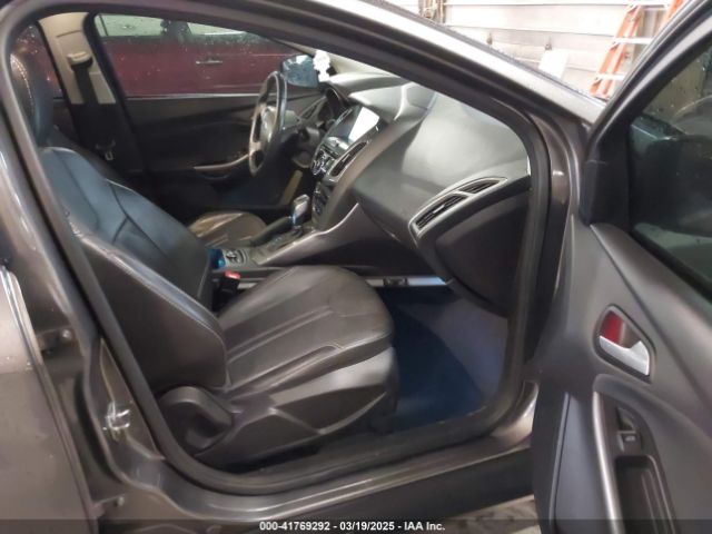 1FADP3N22EL441617 Ford Focus Titanium