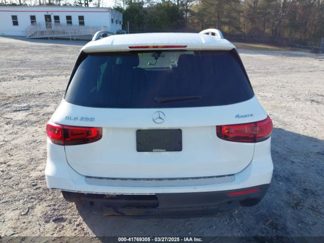 W1N4M4HB0MW123599 Mercedes-Benz m260