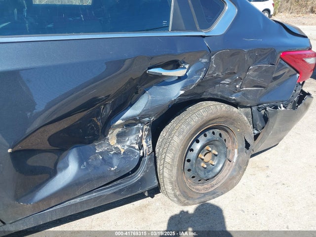 1N4AL3APXJC120564 Nissan Altima 2.5 S