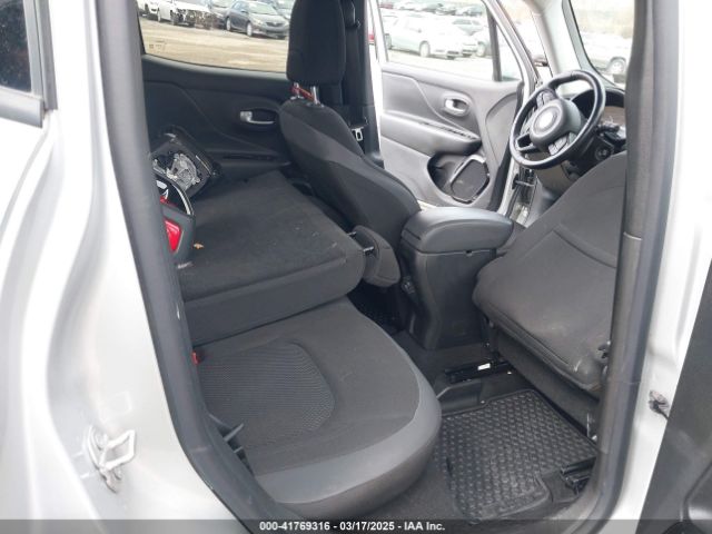 ZACNJBBB9KPK60761 Jeep Renegade Altitude 4x4