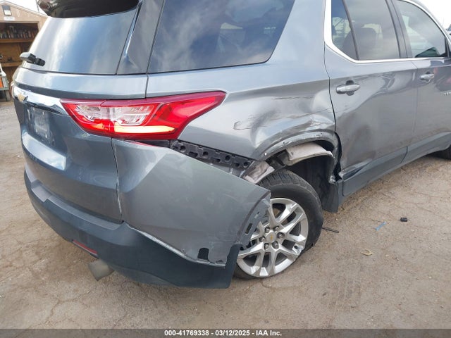 1GNERFKW2MJ201129 Chevrolet Traverse Fwd Ls
