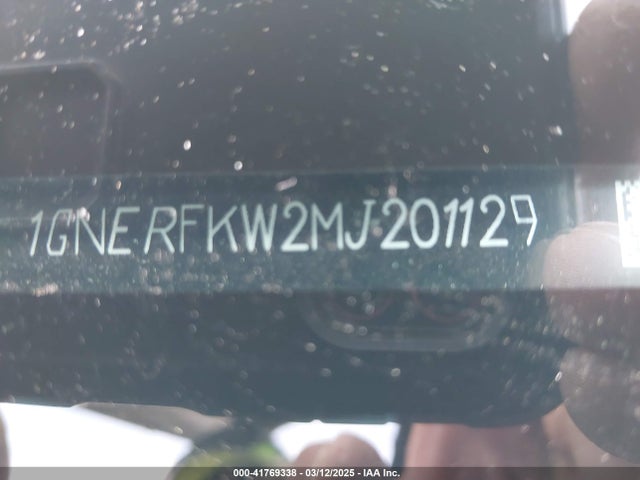1GNERFKW2MJ201129 Chevrolet Traverse Fwd Ls