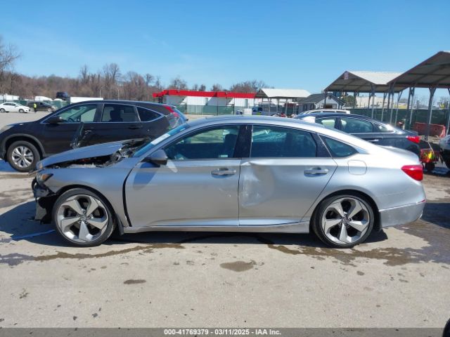1HGCV1F98JA213334 Honda Accord Touring