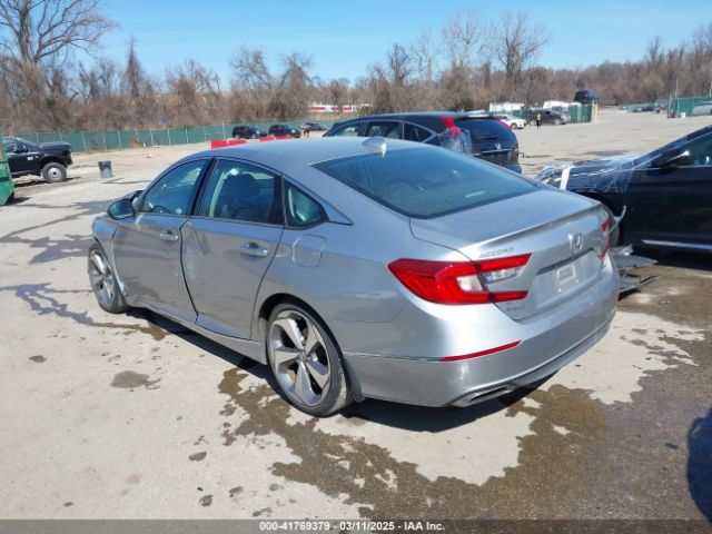 1HGCV1F98JA213334 Honda Accord Touring
