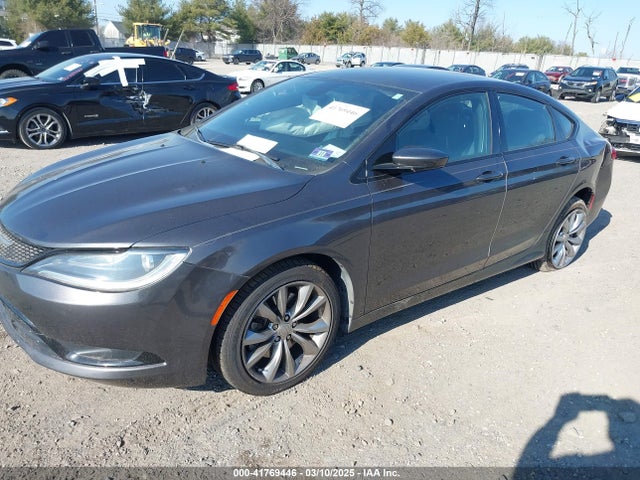 Chrysler 200 S 2015 1C3CCCDG6FN727592 Image 2