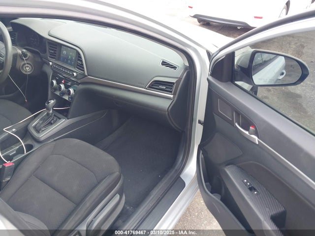 Hyundai ELANTRA SEL 2019 5NPD84LF8KH459011 Image 5