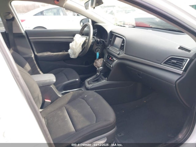 5NPD84LF7JH343524 Hyundai ELANTRA SEL