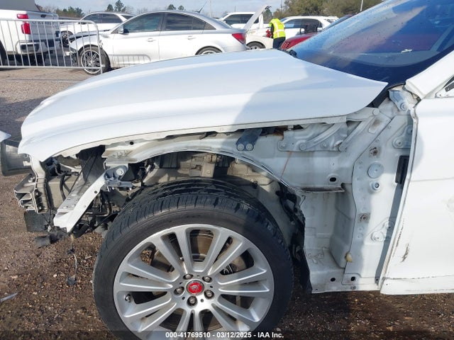 SAJBD4FX5LCY83283 Jaguar Xf 25t Premium Rwd Automatic
