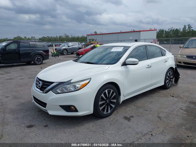 1N4AL3AP3JC233398 Nissan Altima 2.5 Sv