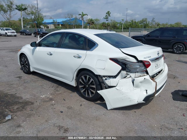 1N4AL3AP3JC233398 Nissan Altima 2.5 Sv