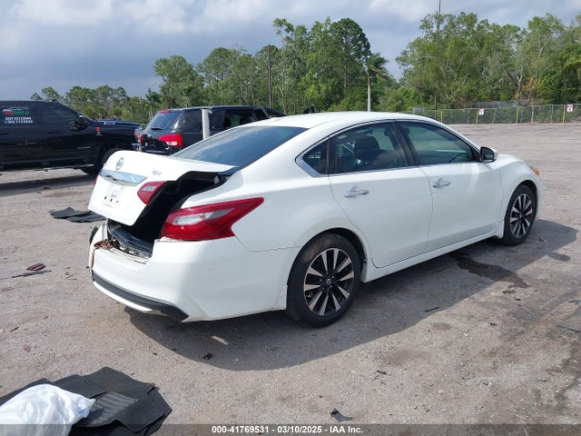 1N4AL3AP3JC233398 Nissan Altima 2.5 Sv