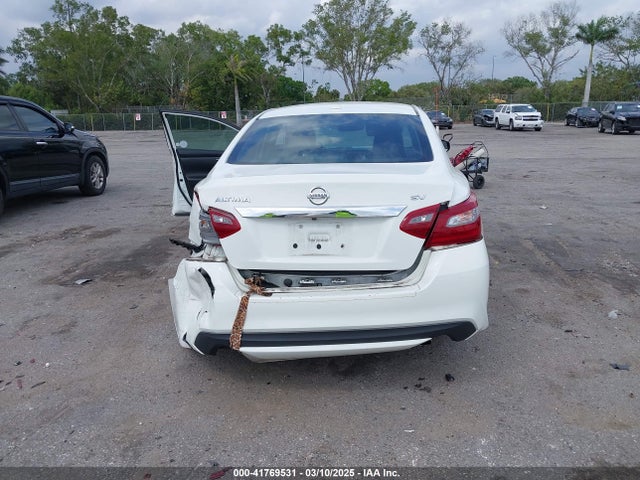 1N4AL3AP3JC233398 Nissan Altima 2.5 Sv