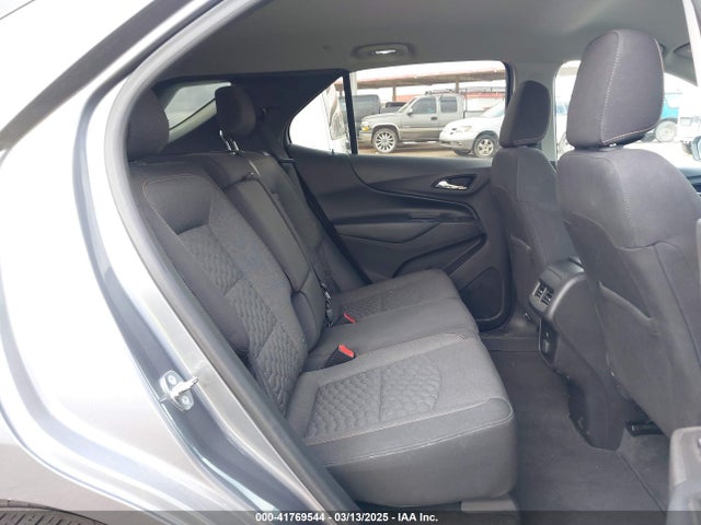 3GNAXSEV0JL115340 Chevrolet EQUINOX LT