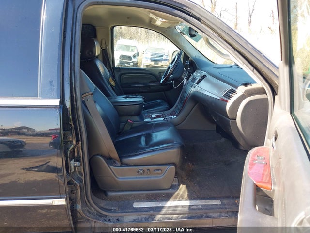 2008 CADILLAC ESCALADE 1GYFK63808R152449 Photo 4