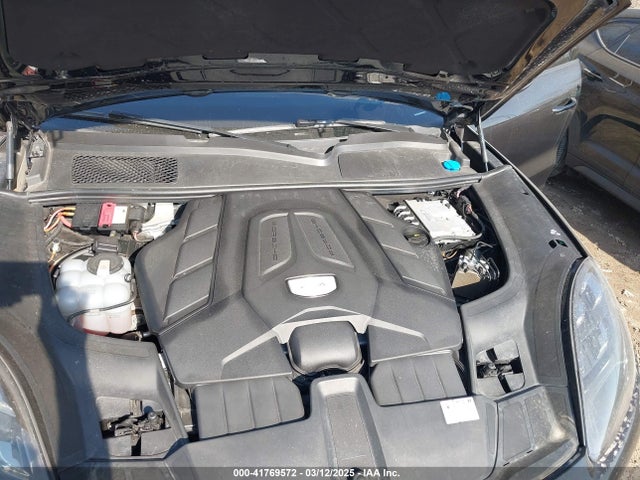 WP1AB2AYXKDA61574 Porsche CAYENNE S