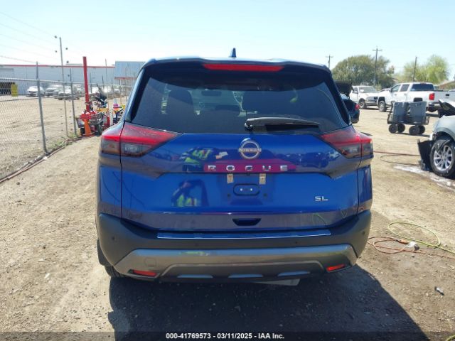 5N1BT3CA7PC746388 Nissan Rogue Sl Fwd