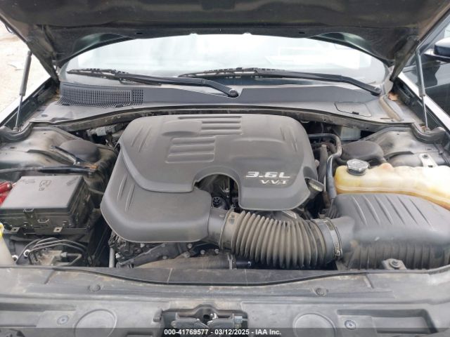 2019 CHRYSLER 300 2C3CCAAG7KH590626 Photo 9
